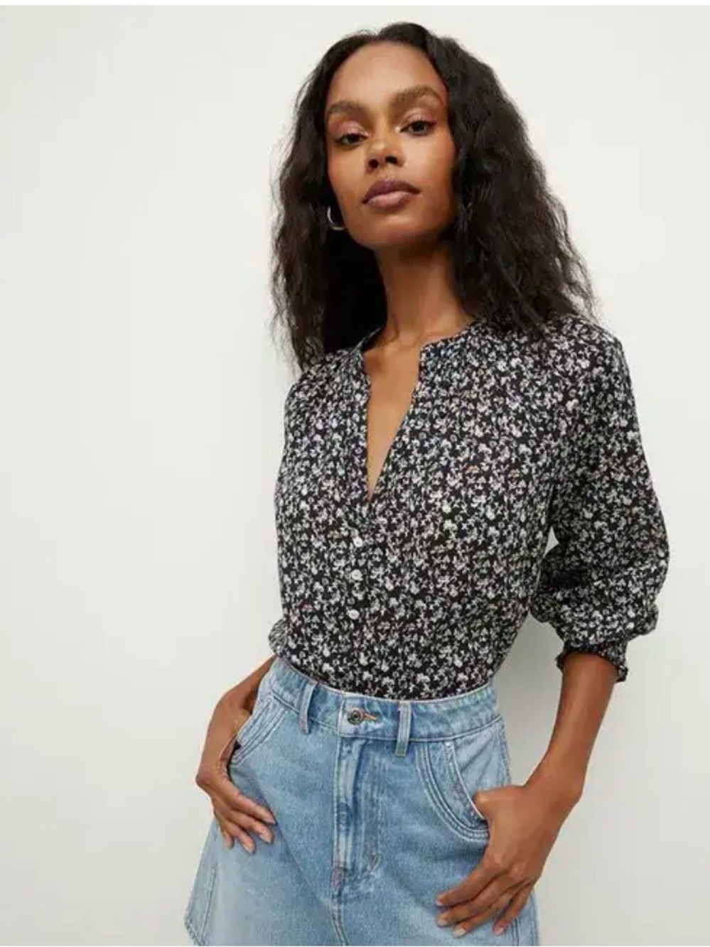 Veronica Beard Pienza Floral Top in Navy Multi, size M (retail $250)